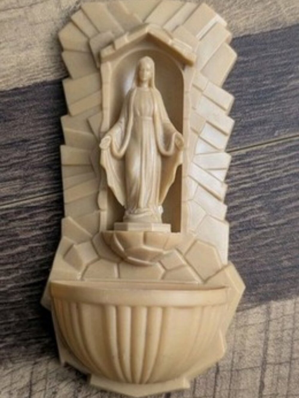 Vintage Plastic Virgin Mary Holy Water Font Wall Hanging Made in Hong Kong 8054